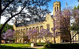 Bonython Hall, Adelaide by Paul Weston (cropped)