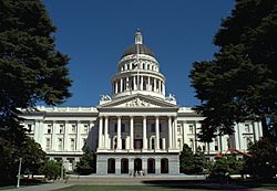 California State Capitol front 1999