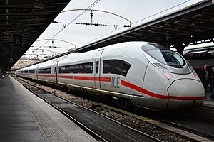 DBAG Class 407 at Paris-Est.jpg