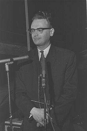 Ephraim Kishon awarded Kinor David 1964