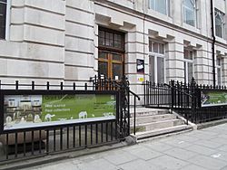 Grant Museum of Zoology (9201048849).jpg