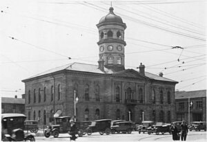 Guelph City hall 1920