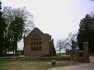 JamestownChurchExterior