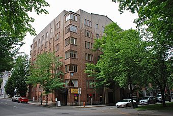 Jeanne Manor Apartment Building - Portland, Oregon (2014).jpg