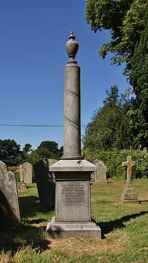 Kenilworth StNicholas monument Morris east