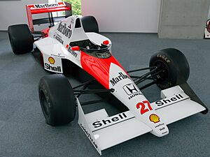 McLaren MP4-5B front-right Honda Collection Hall.jpg