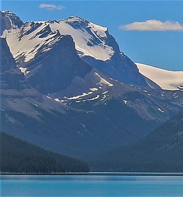 Mount Henry MacLeod from Maligne Lake.jpg