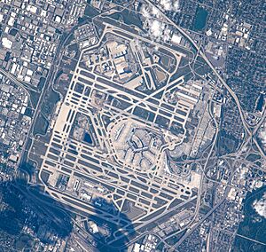 O'Hare International Airport 210526 (cropped).jpg