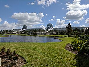 Orange County Convention Center (37966295531)