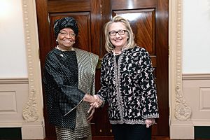 Secretary Clinton Meets With Liberian President Sirleaf (8385853099)