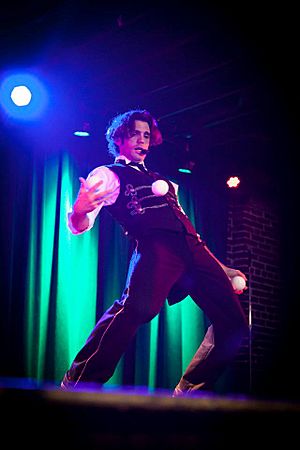 Thom Wall - Saint Louis Juggler - Performs at Blueberry Hill - The Duck Room - August 2013