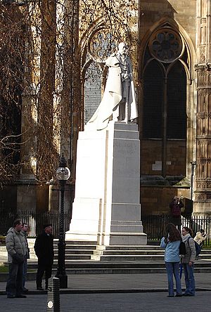 Westminster king george v statue 1