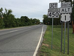 2016-09-02 16 55 31 View south along U.S. Route 1 Alternate (Baltimore Avenue) near Tanglewood Drive in Bladensburg, Prince Georges County, Maryland