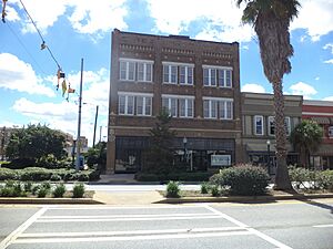 Albany Housefurnishing Co.