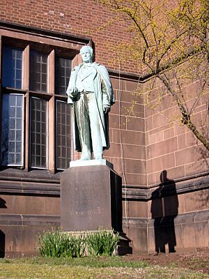Benjamin Silliman statue