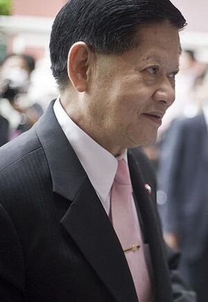 Chumpol Silpa-archa Facts for Kids