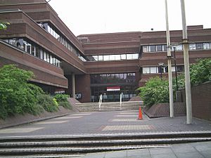 Civic Centre - geograph.org.uk - 447471