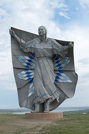 Statue of Dignity above the Missouri River, Chamberlain