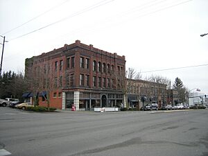 Everett - 2901 Hewitt 01