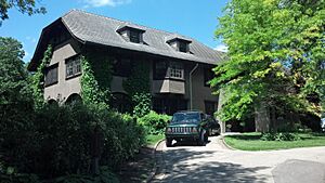 Four Mounds Estate Historic District 2013-06-08 21-53-11