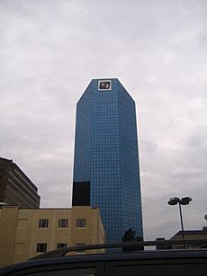 Lexington Financial Center, clouds