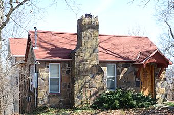 Mount Sequoyah Cottages (810).JPG