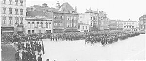 Openluchtvergadering NSB - Fotodienst der NSB - NIOD - 78459