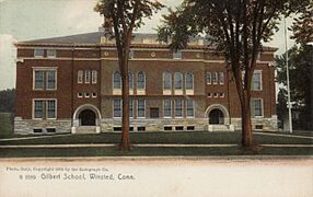 PostcardWinstedCTGilbertSchool1908