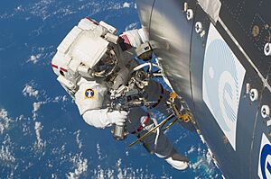 STS-129 EVA2 Randolph Bresnik 4