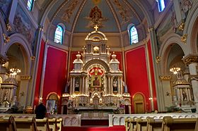 Saint Josaphat Catholic Church (Detroit, MI) - high altar, with the Black Madonna, Sts. Aloysius & Anthony