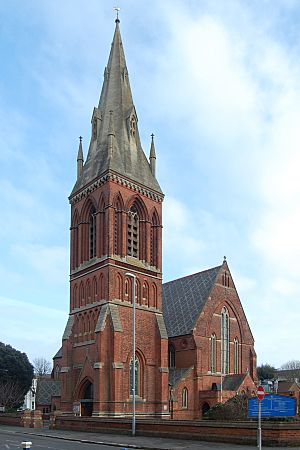 St Saviour's Church, South Street, Eastbourne (NHLE Code 1190569) (February 2019) (6)