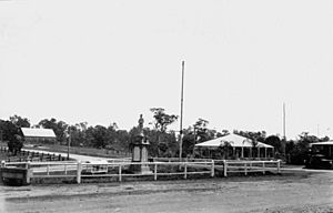 StateLibQld 1 113868 Intersection of Moggill Road and Brookfield Road, Kenmore, Brisbane, 1925