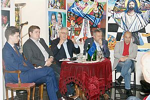 "Europa Dialog im Kamptal". Atelier Matthias Laurenz Gräff, mit Douglas Hoyos-Trauttmansdorff, Christian Schuh, Wolfgang Petritsch, Werner Groiß und Walter Kogler