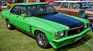 1976-1977 Holden HX Monaro GTS sedan 01