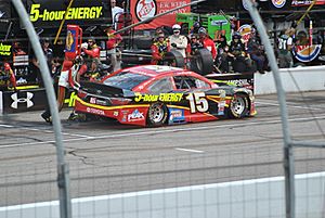 5 Hour Energy Clint Bowyer pit stop (19885591022)