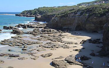 Caves Beach Low Tide.jpg