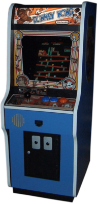 Donkey Kong arcade at the QuakeCon 2005