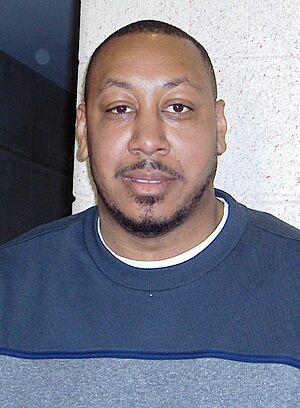 Donyell Marshall (cropped).JPG