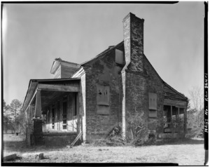 FRONT and SIDE, SHOWING MOLDED BRICK CORNICE - Rather-Rice-Gilchrist House, Bluff City Road vicinity, Somerville, Morgan County, AL HABS ALA,52-SOMVI,2-1