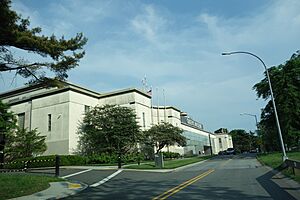 Flushing Meadows Fair Grounds td (2018-05-26) 005 - Queens Museum