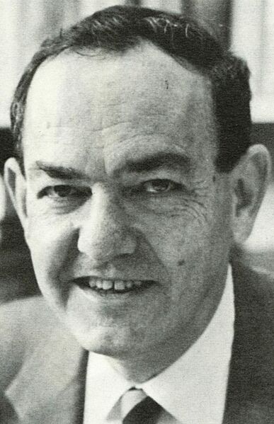 Herbert Simon close-up (cropped)