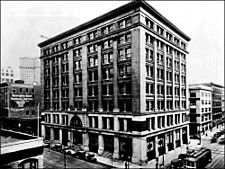 Historic Wells Fargo Building (85 2nd St) in San Francisco