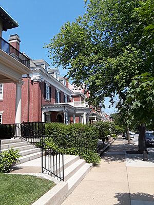 Houses and sidewalk, Monument Avenue