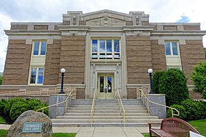 Leominster Public Library - Leominster, Massachusetts - DSC06244
