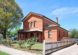 Mansfield Court House 001