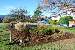 Ottawa Gardens, North Van 02