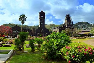 St. Vincent, Karibik - St. Mary's R.C. School ^ St. Mary's R.C. Cathedral - panoramio