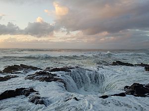 Thor's Well (37588682016)