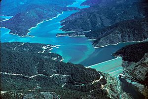 Trinity lake California.jpg