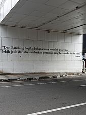 Tulisan dari Pidi Baiq di Terowongan (cropped)
